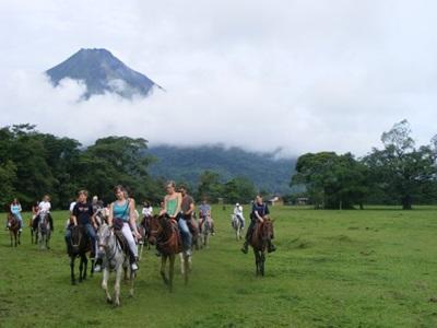 Equitation près du volan arenal Equitation près du volan arenal