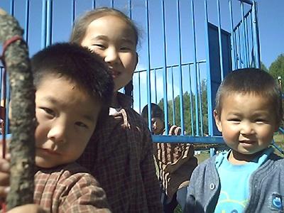 Enfants de Mongolie