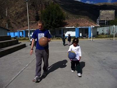 Cours de basket au Pérou Cours de basket au Pérou