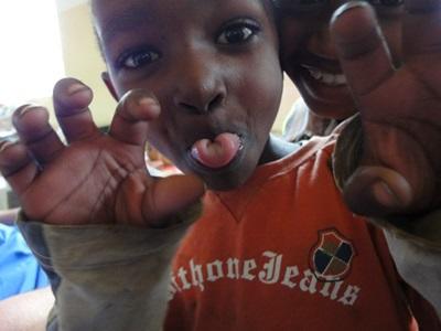 Médecine, Tanzanie par Virginie Deseck