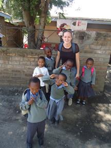 Karoline Peeters - Sociaal project in Tanzania